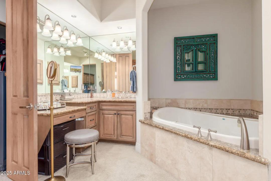 Real Estate Picture 18