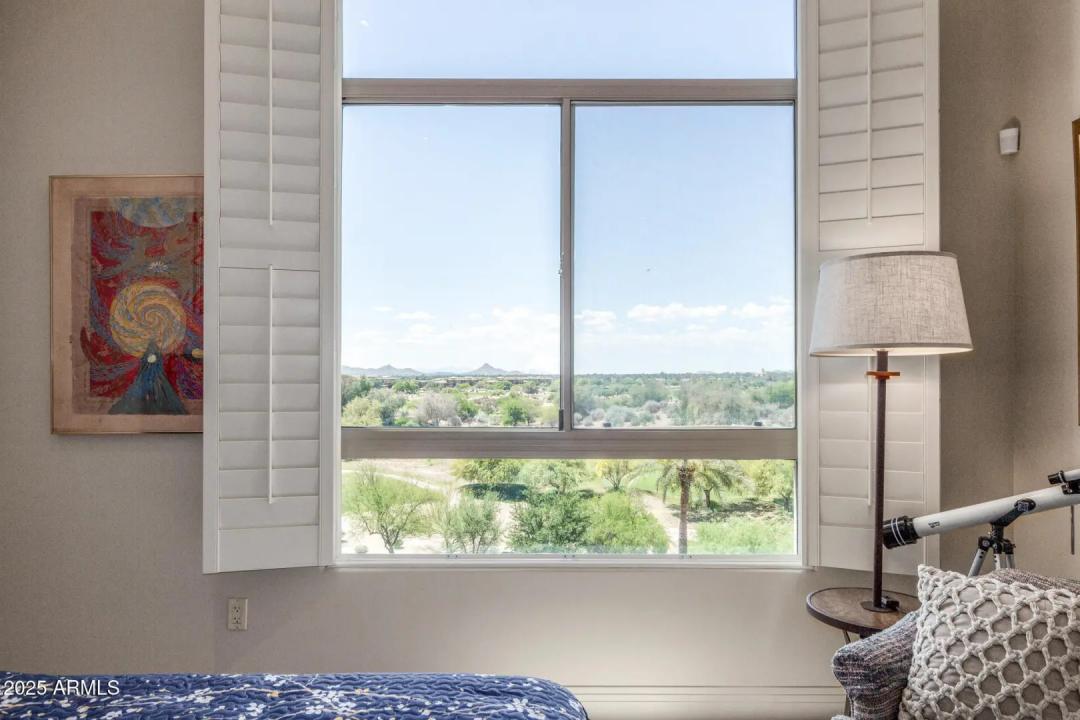 Real Estate Picture 22