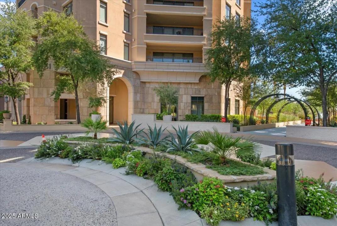 Real Estate Picture 22