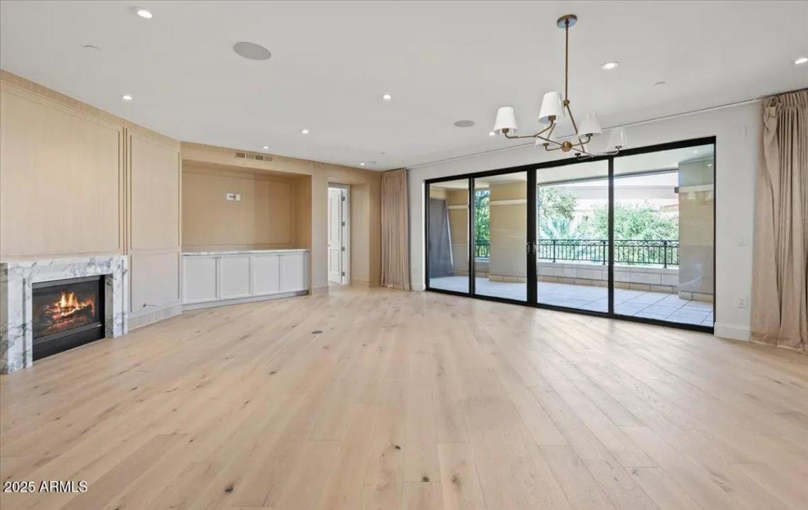 Real Estate Picture 5