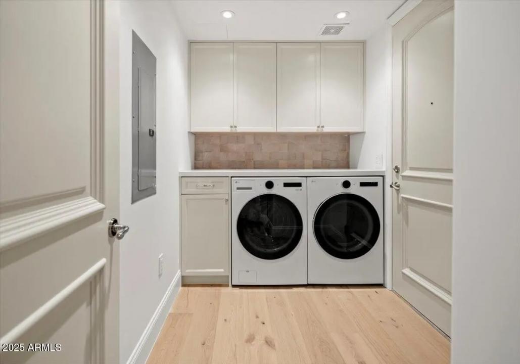 Real Estate Picture 17