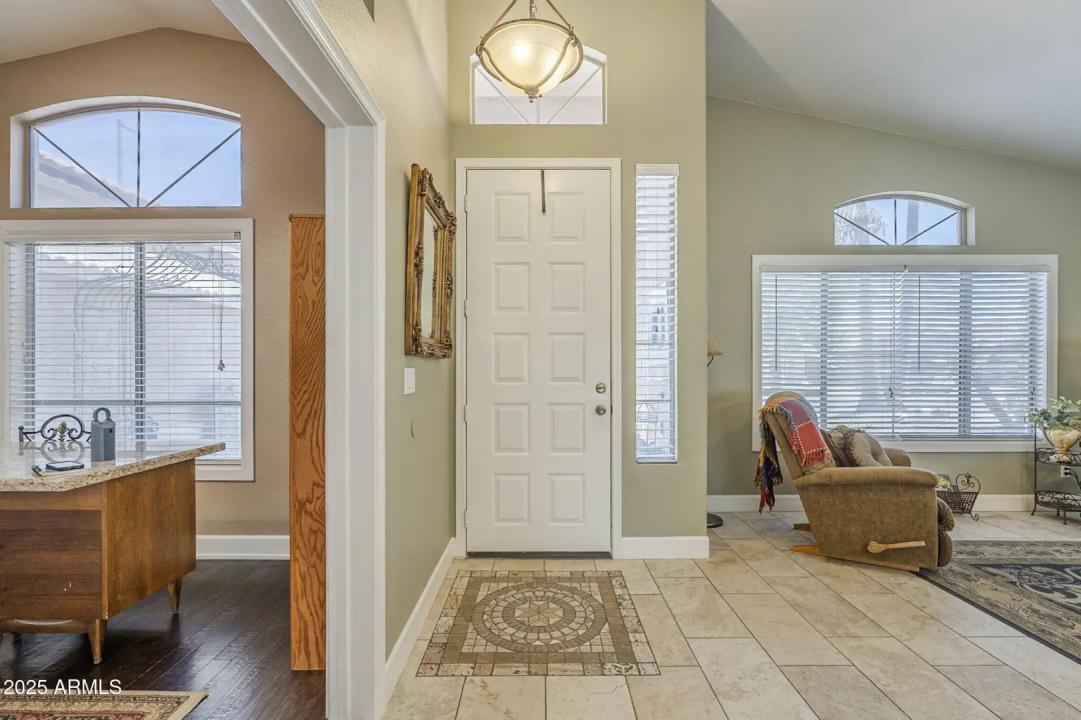 Real Estate Picture 13