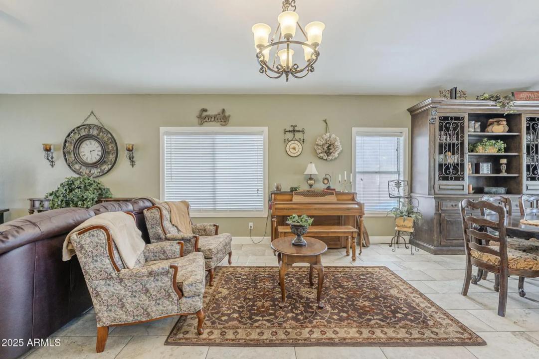 Real Estate Picture 17