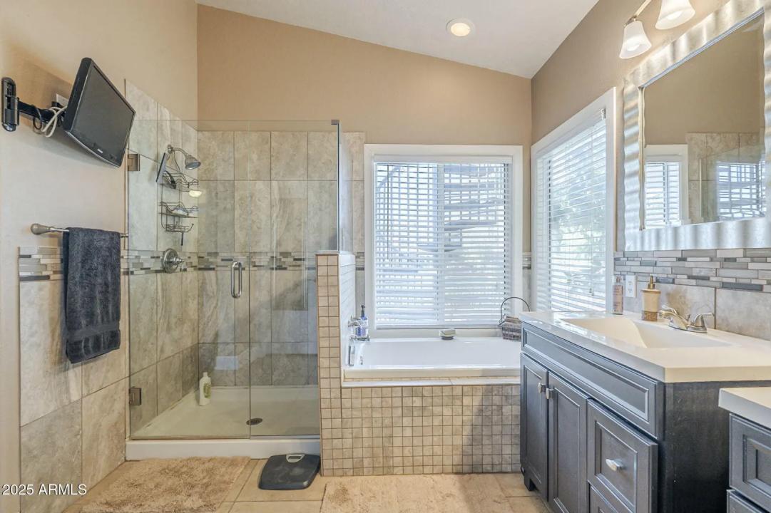 Real Estate Picture 34