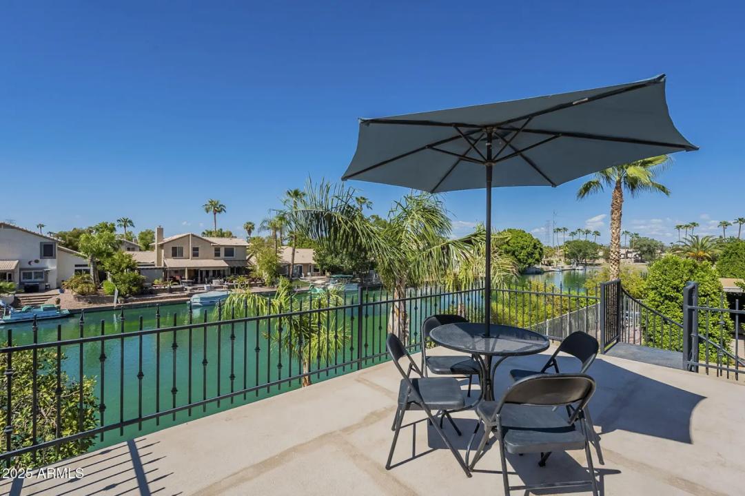 Real Estate Picture 5