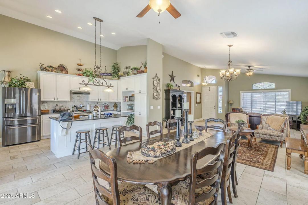 Real Estate Picture 15