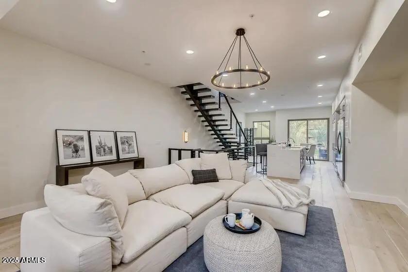 Real Estate Picture 8