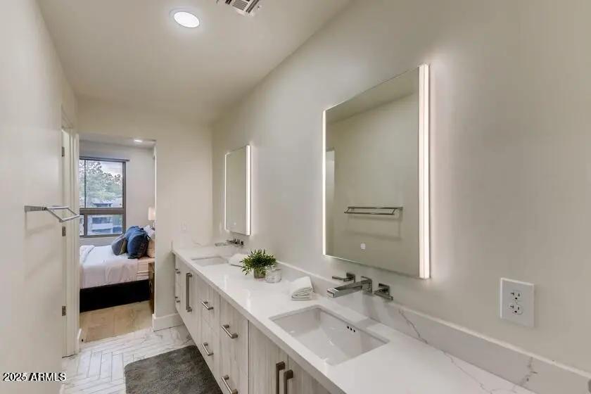 Real Estate Picture 14