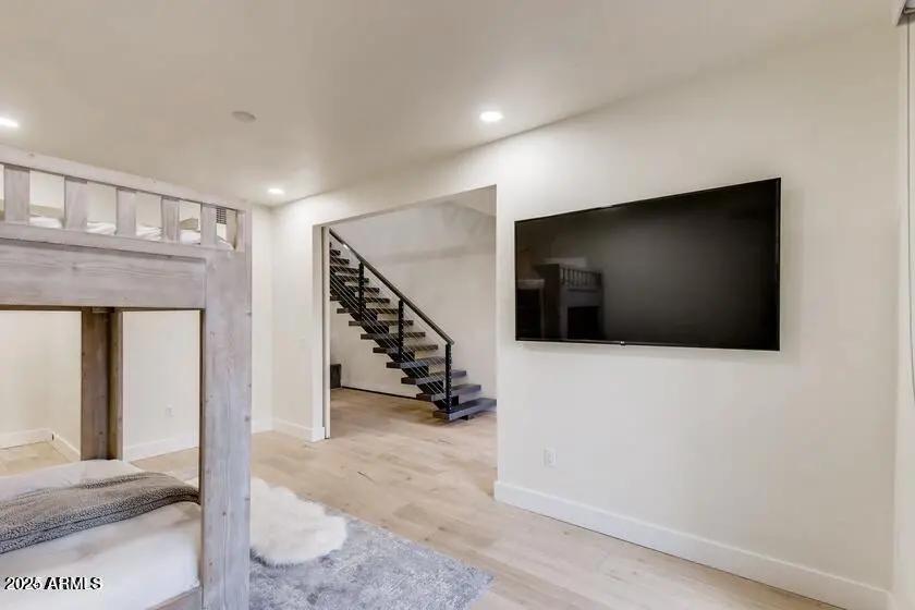 Real Estate Picture 18
