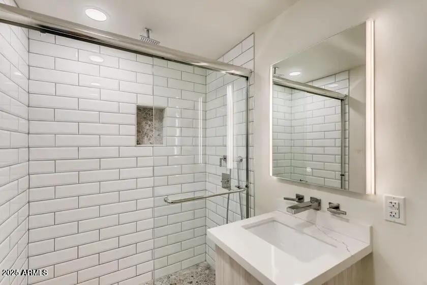 Real Estate Picture 19