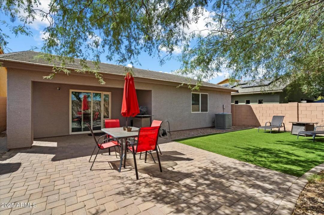 Real Estate Picture 20