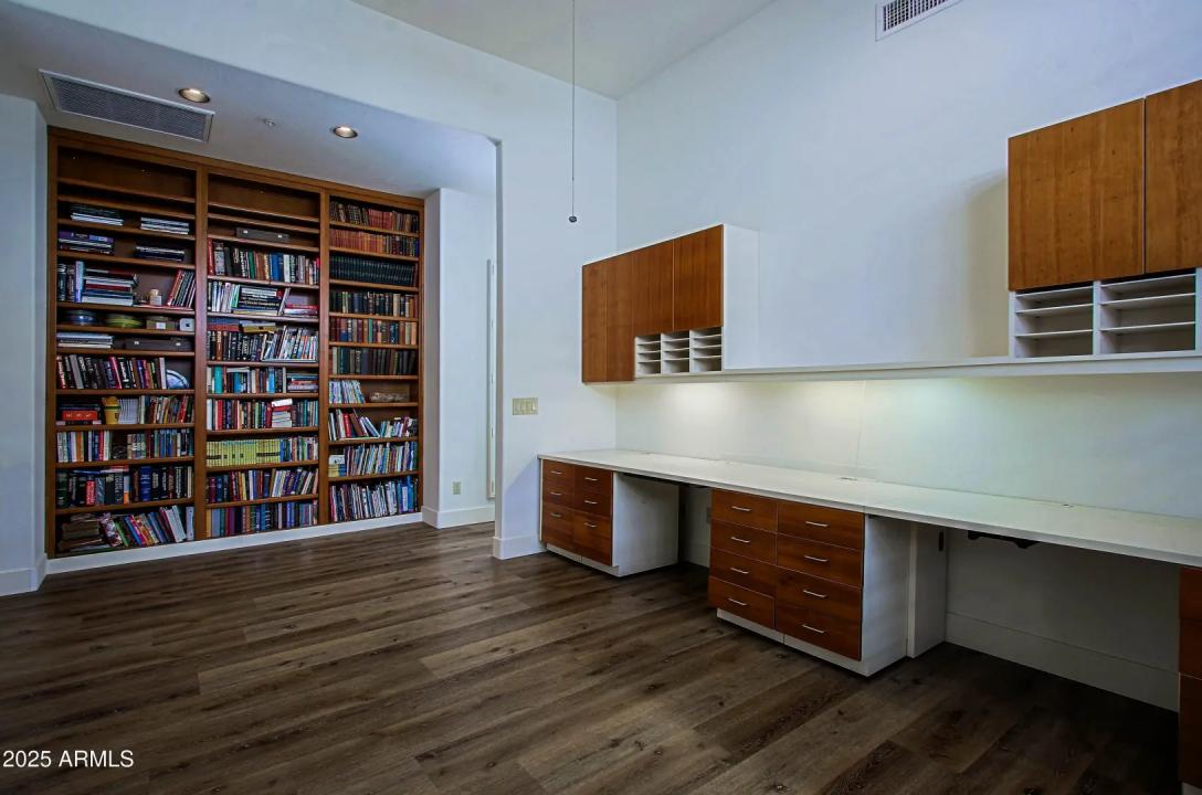 Real Estate Picture 36