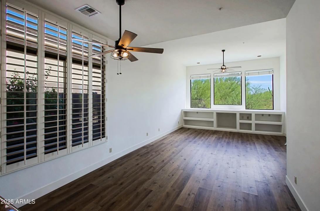Real Estate Picture 18