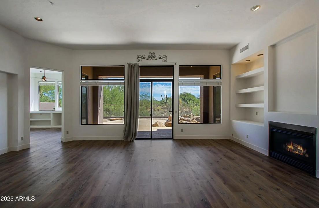 Real Estate Picture 13