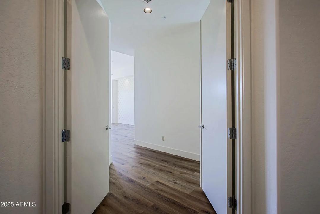 Real Estate Picture 27