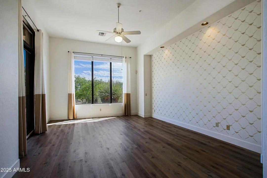 Real Estate Picture 28