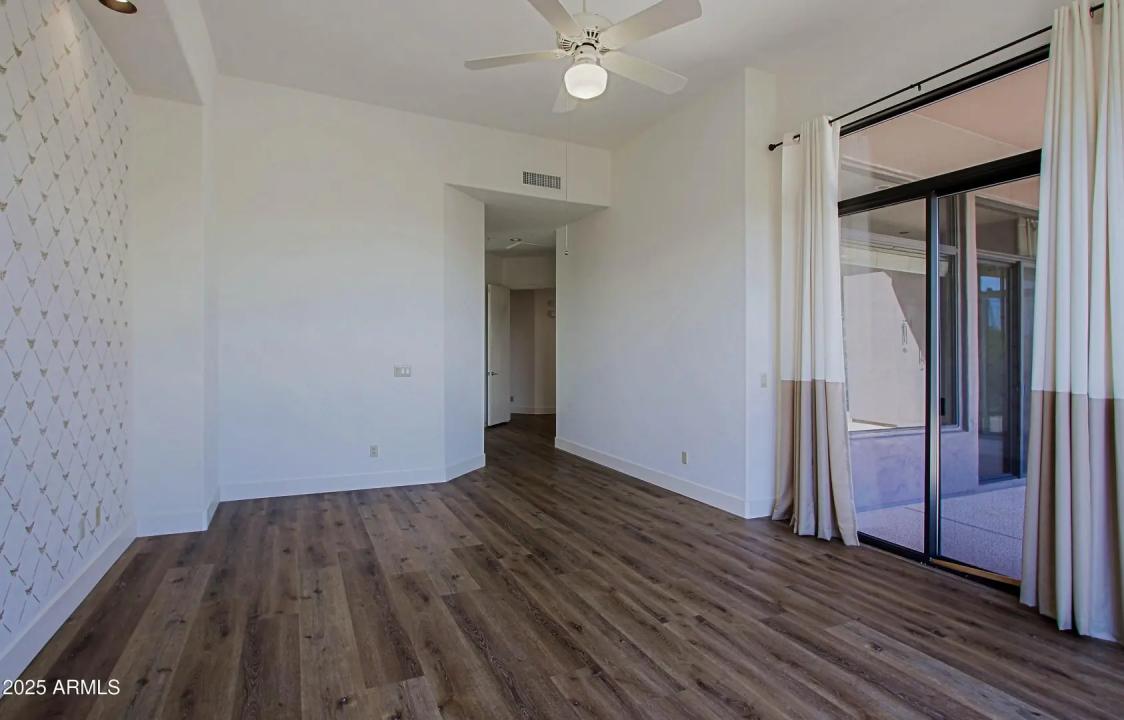 Real Estate Picture 30