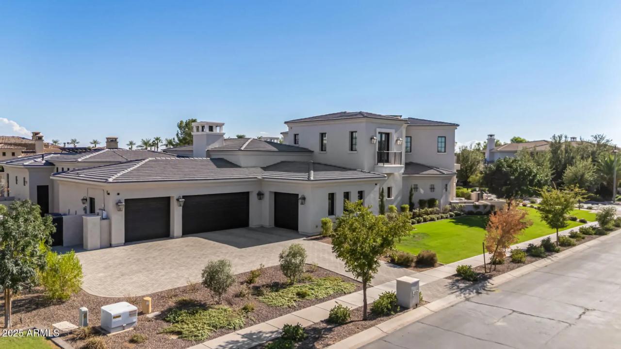Real Estate Picture 7