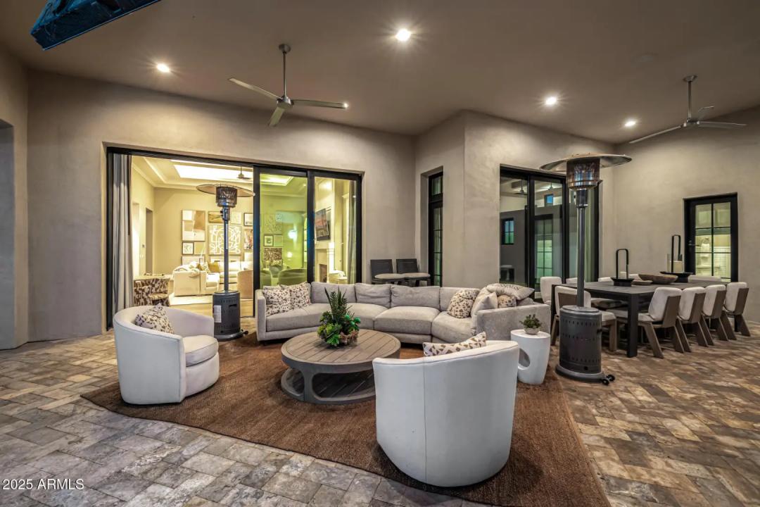 Real Estate Picture 90