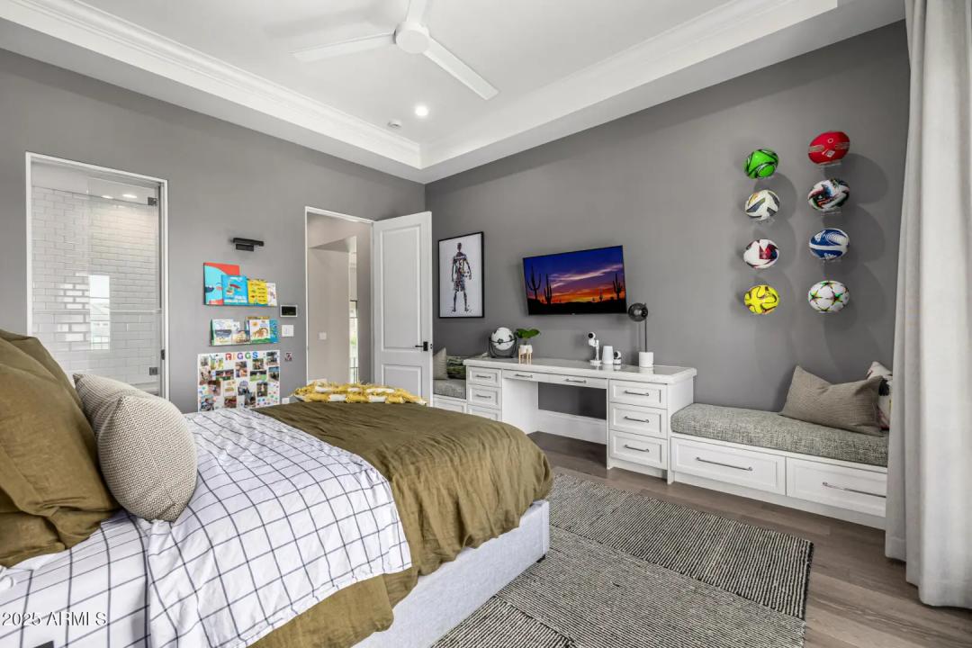 Real Estate Picture 80