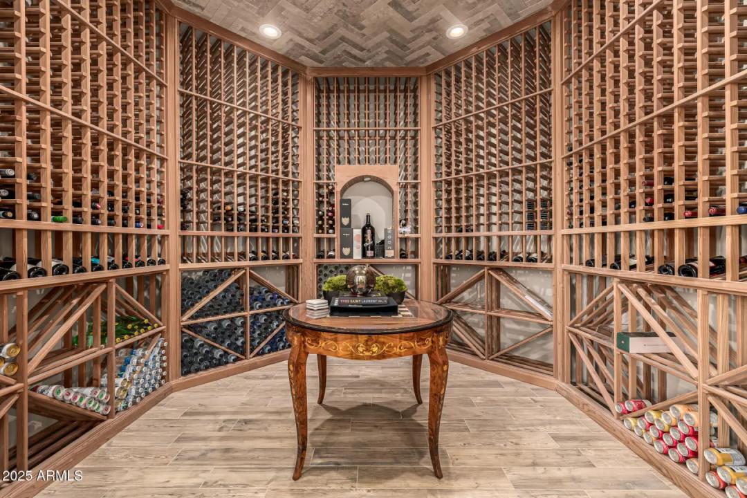 Real Estate Picture 23