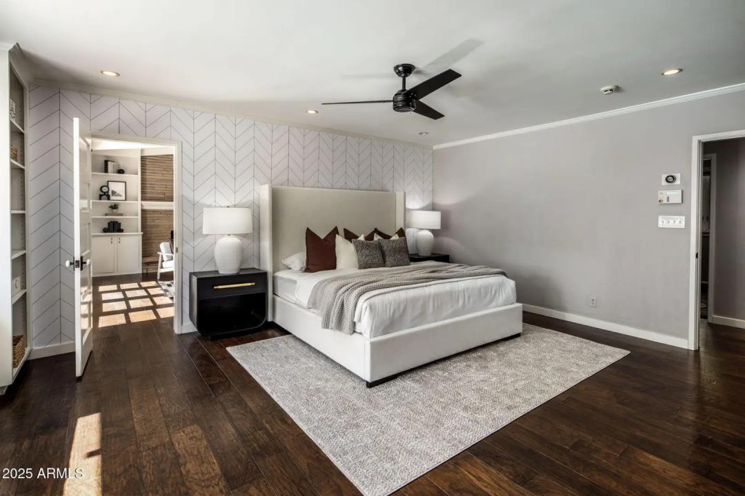 Real Estate Picture 18