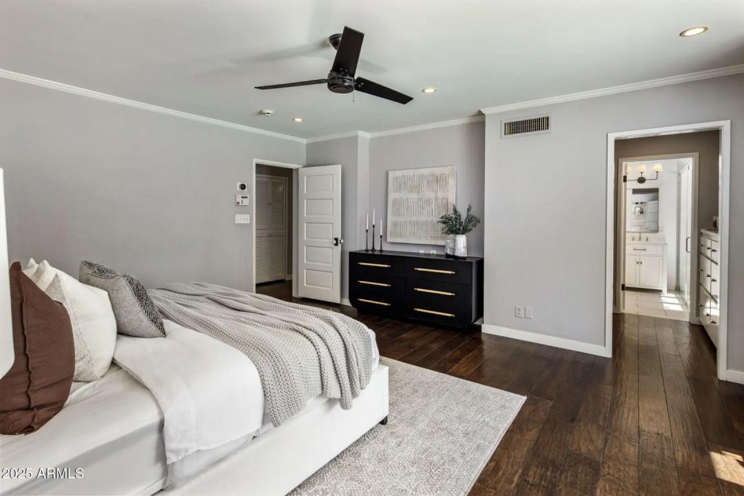 Real Estate Picture 21