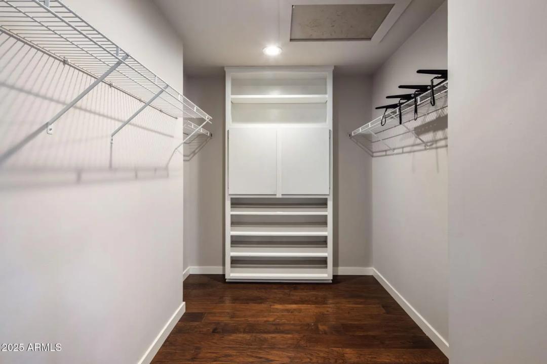 Real Estate Picture 22