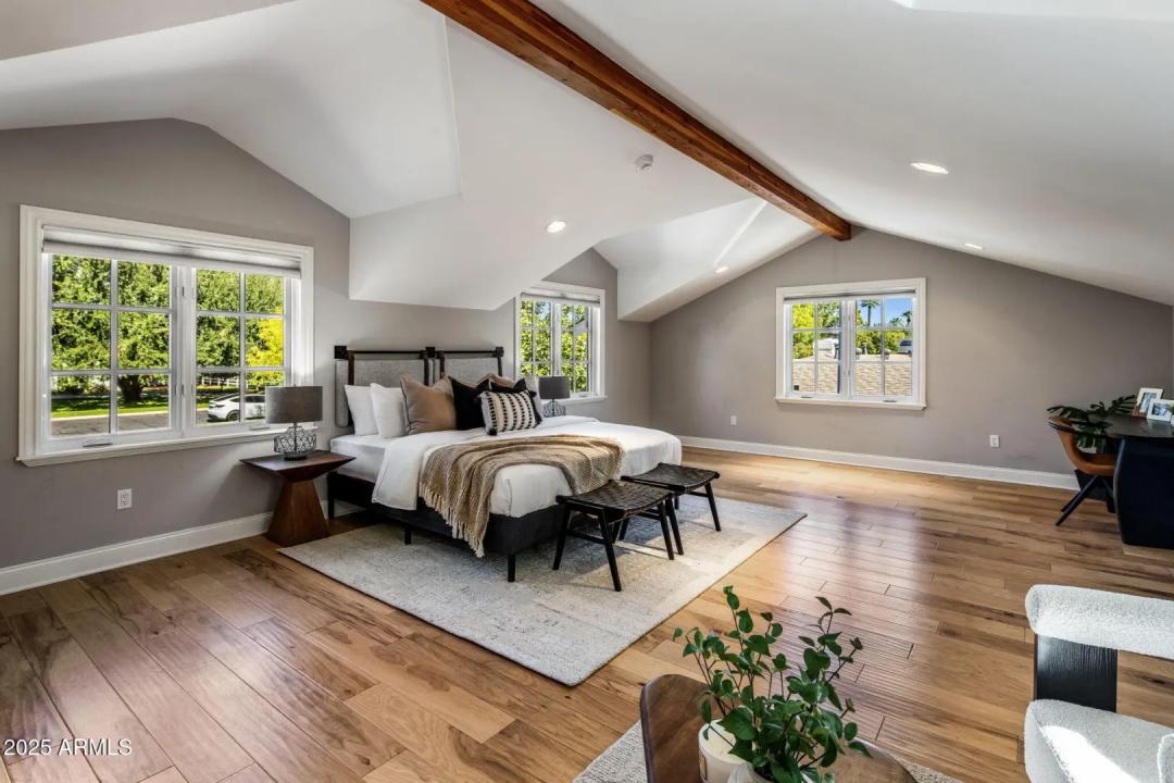 Real Estate Picture 38