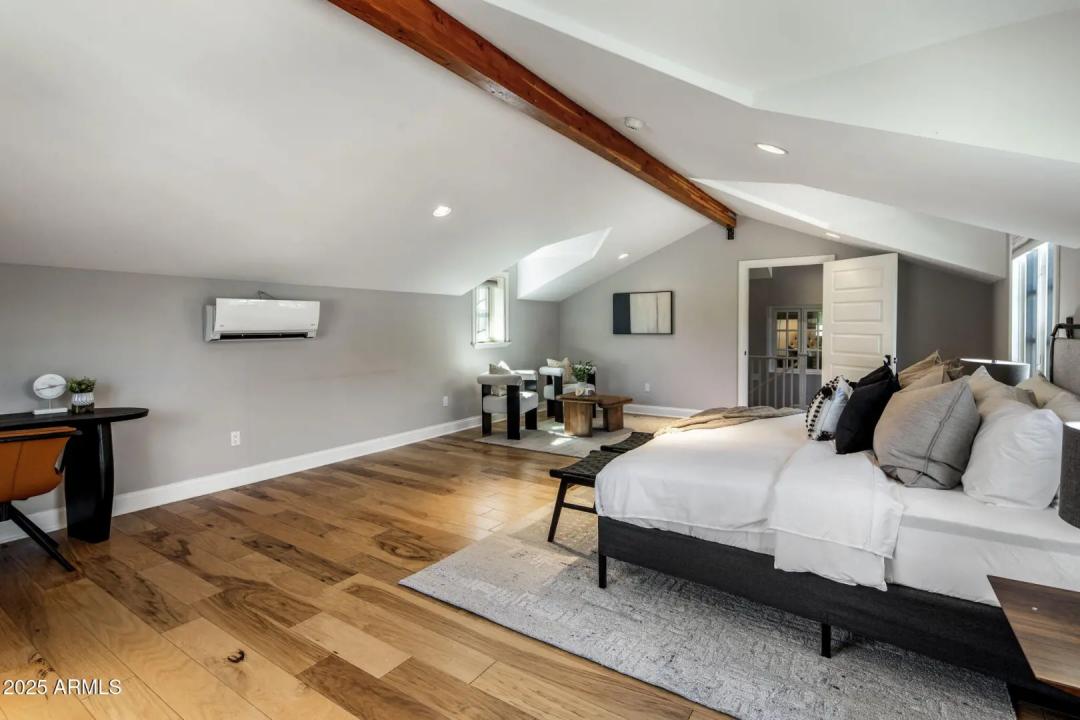 Real Estate Picture 39