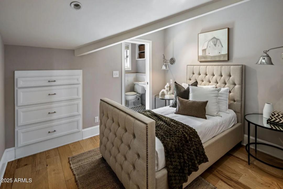 Real Estate Picture 44