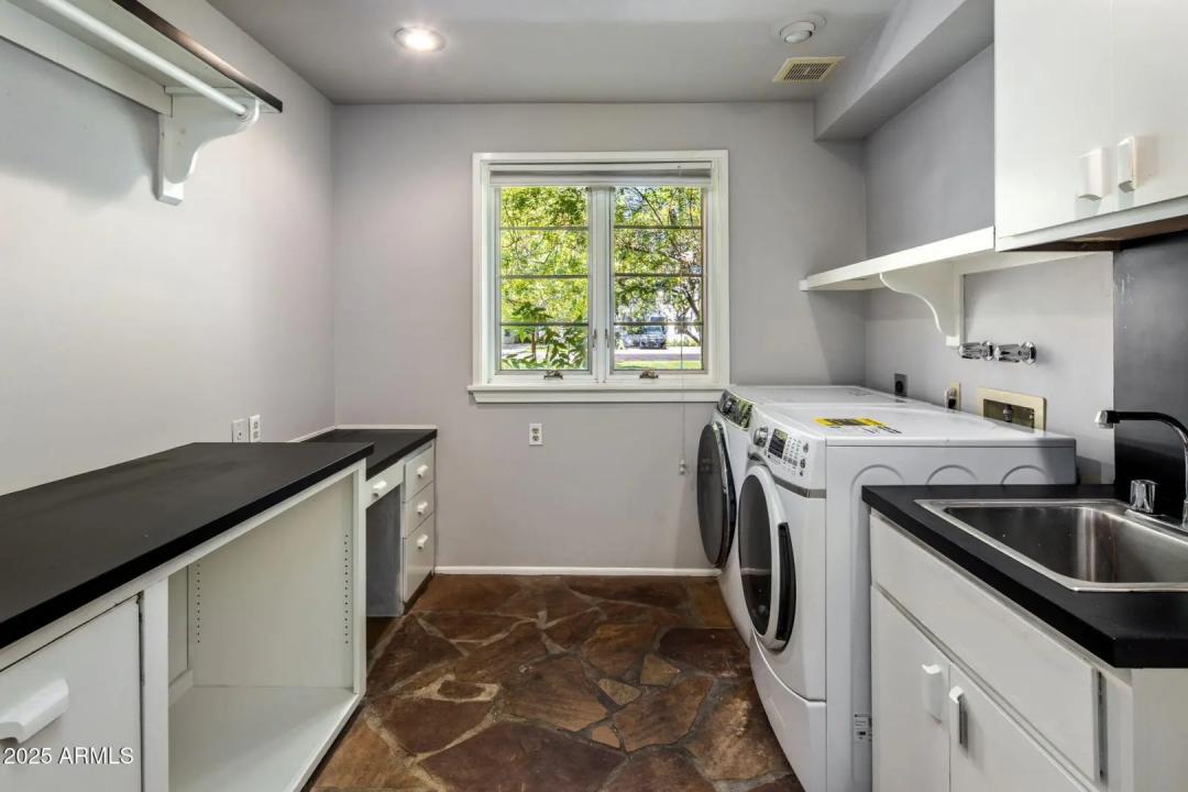 Real Estate Picture 26