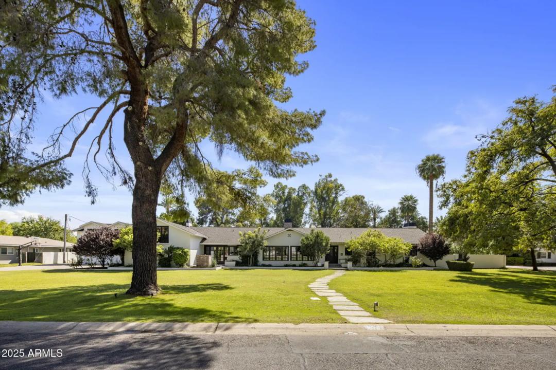 525 W Berridge Lane Phoenix AZ 85013
