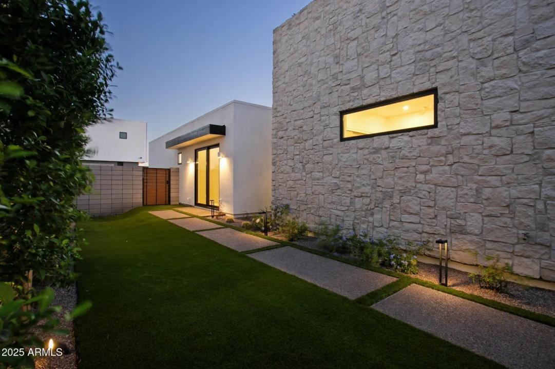 Real Estate Picture 49