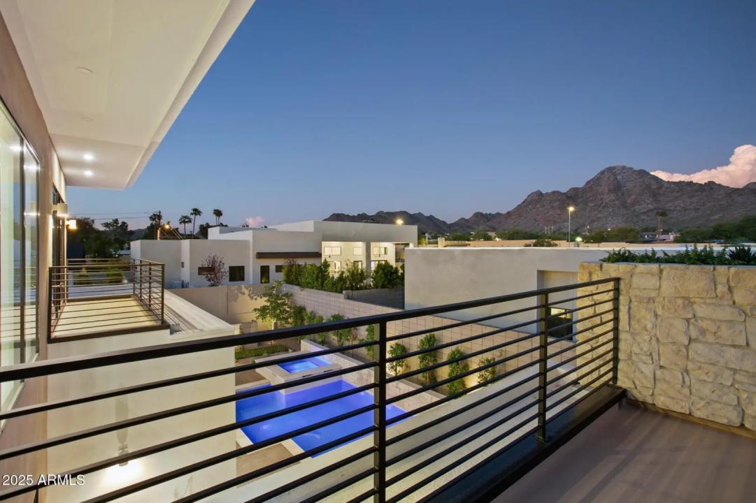 Real Estate Picture 27