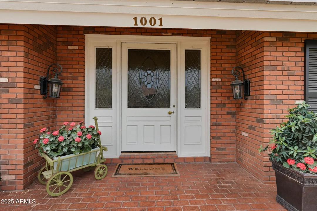 Real Estate Picture 6