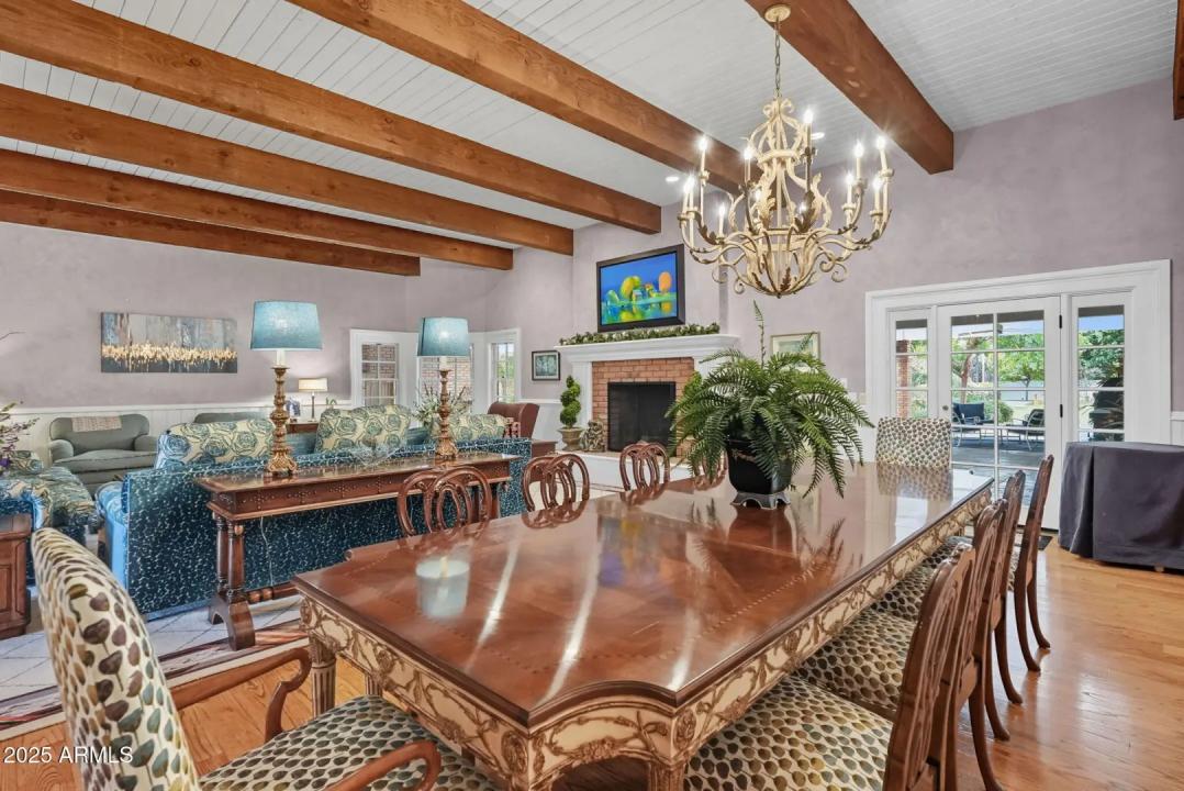 Real Estate Picture 14