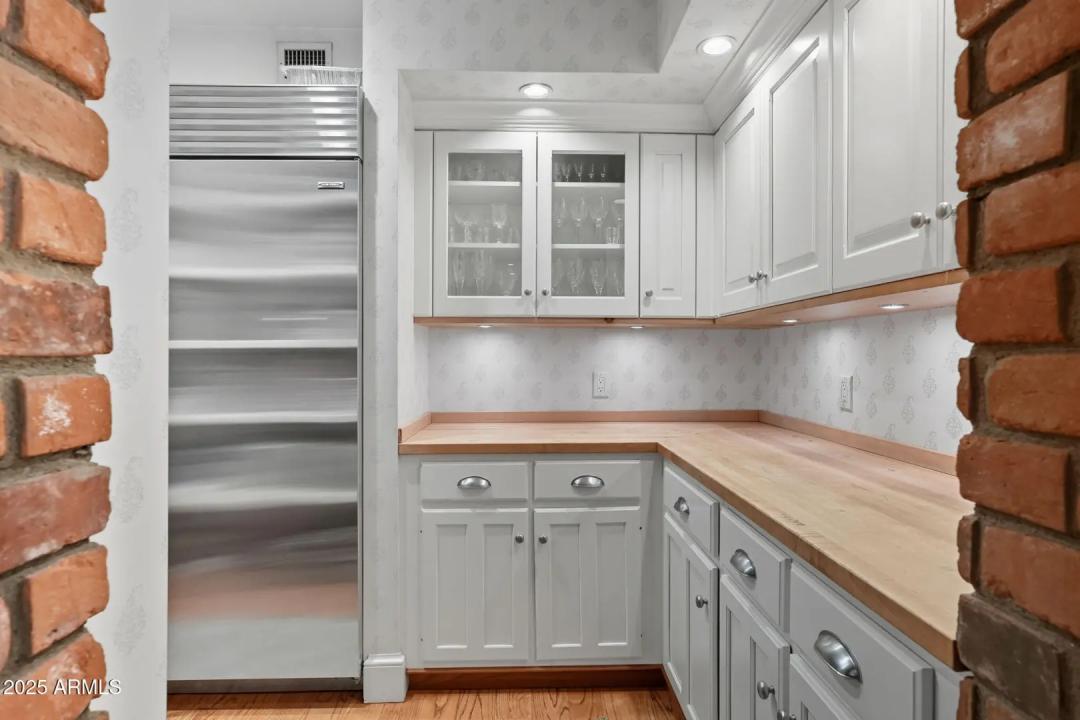 Real Estate Picture 26