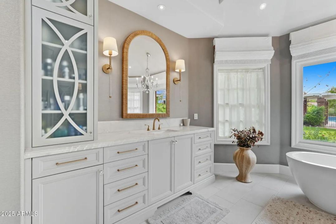 Real Estate Picture 41