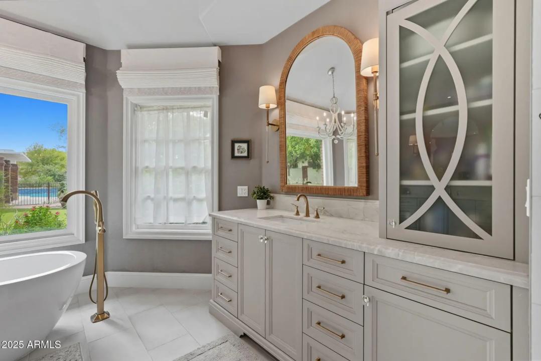 Real Estate Picture 42