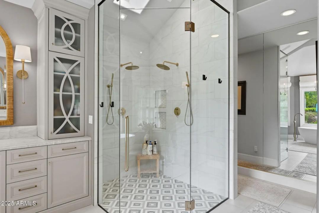 Real Estate Picture 43