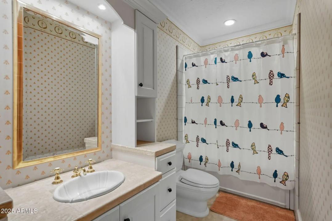 Real Estate Picture 50