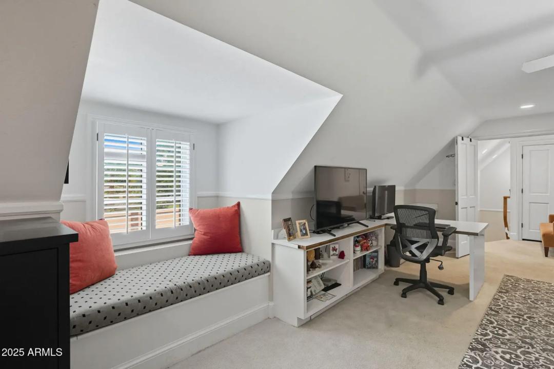 Real Estate Picture 59