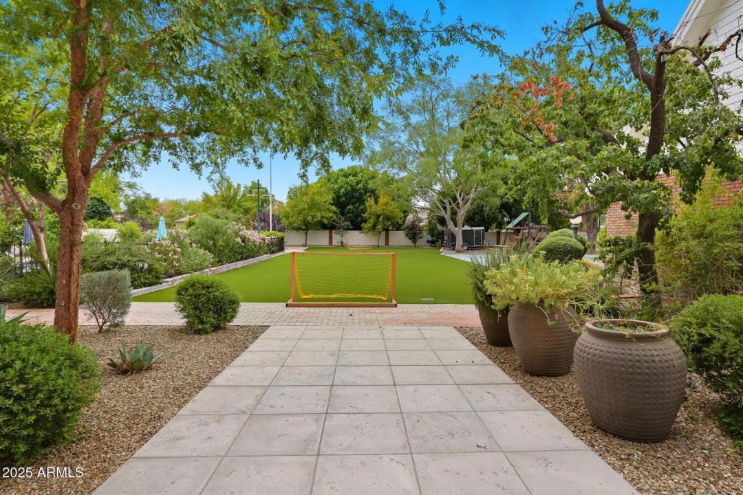 Real Estate Picture 83