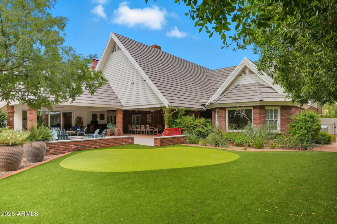 Real Estate Picture 100