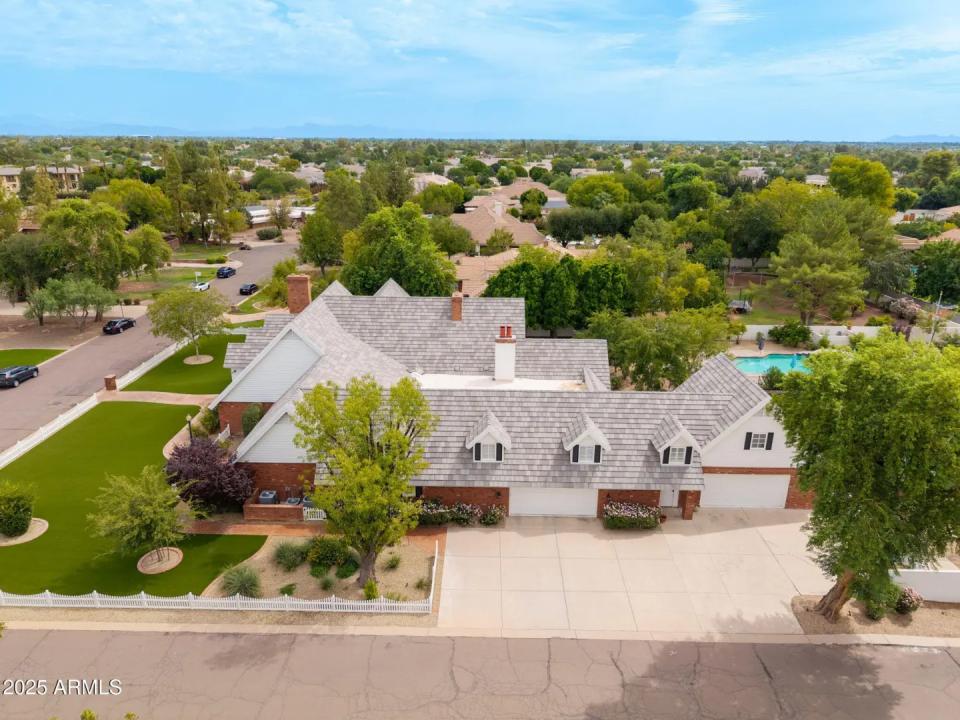 Real Estate Picture 110