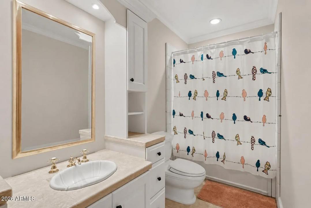 Real Estate Picture 19