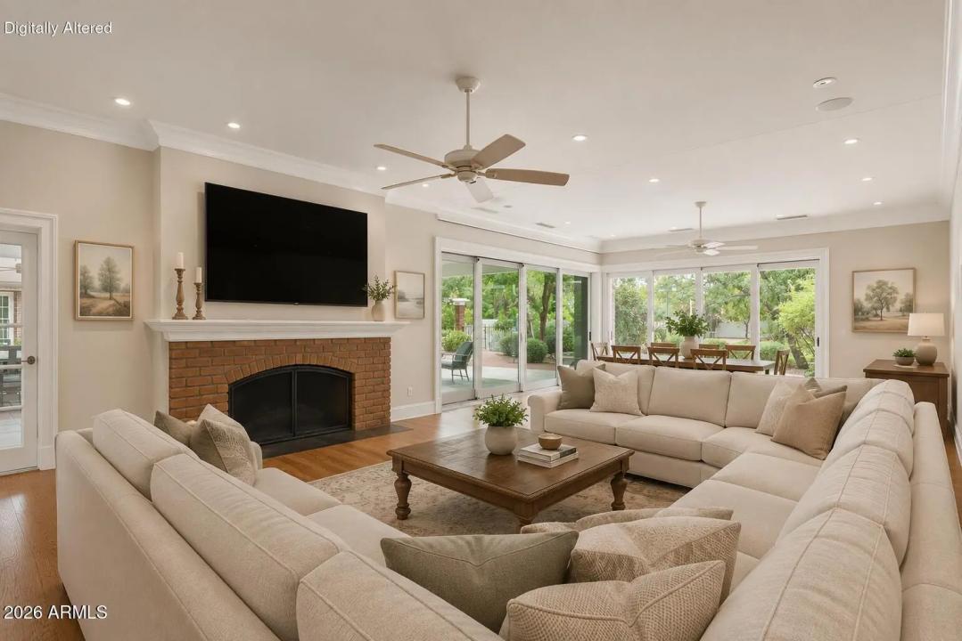 Real Estate Picture 16