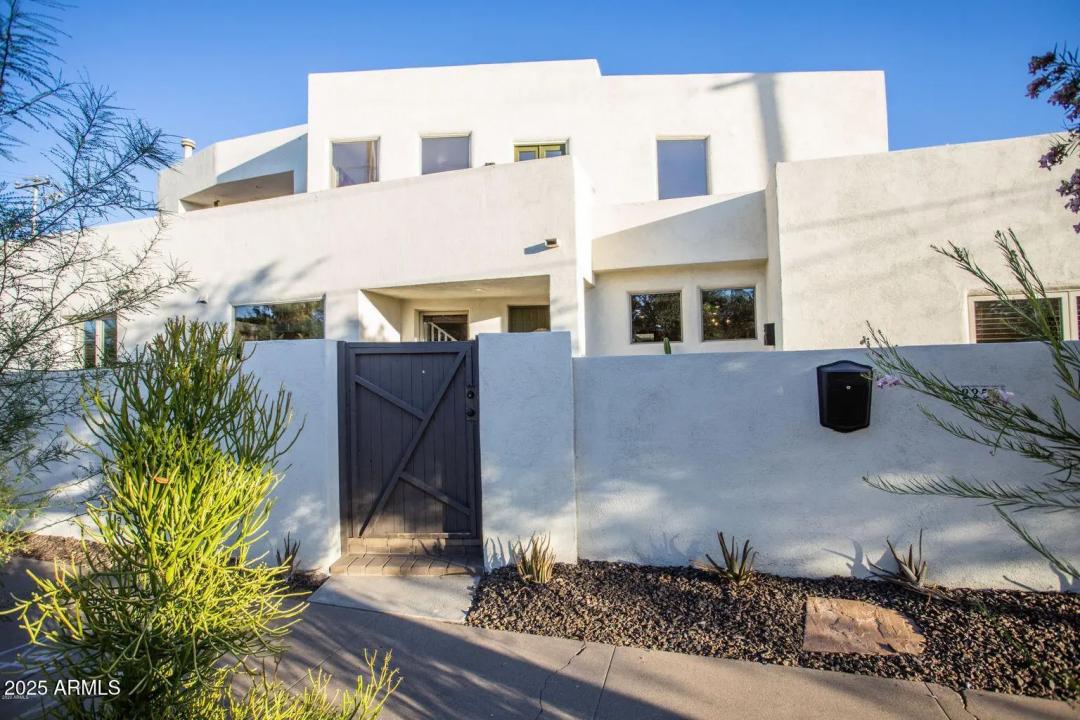 Real Estate Picture 2