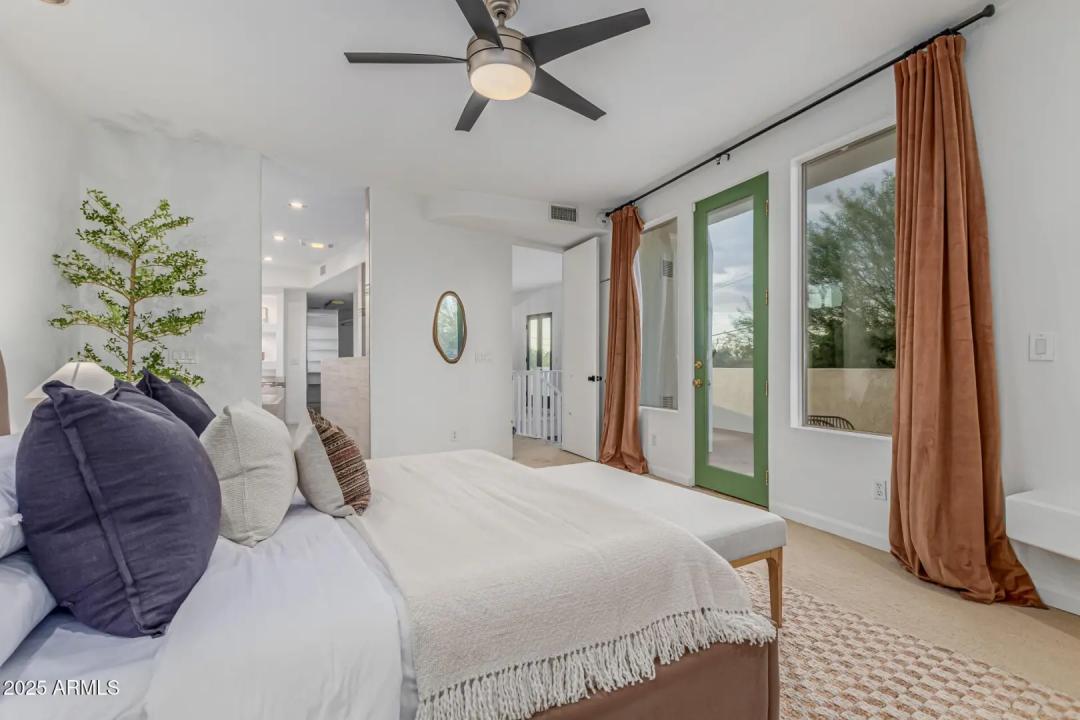 Real Estate Picture 22